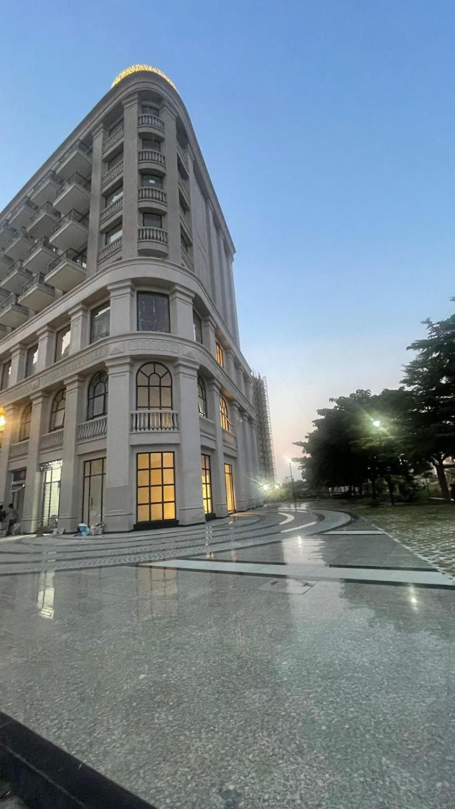 Hotel Maple Tree - Near Ekana Cricket Stadium - לקנאו מראה חיצוני תמונה