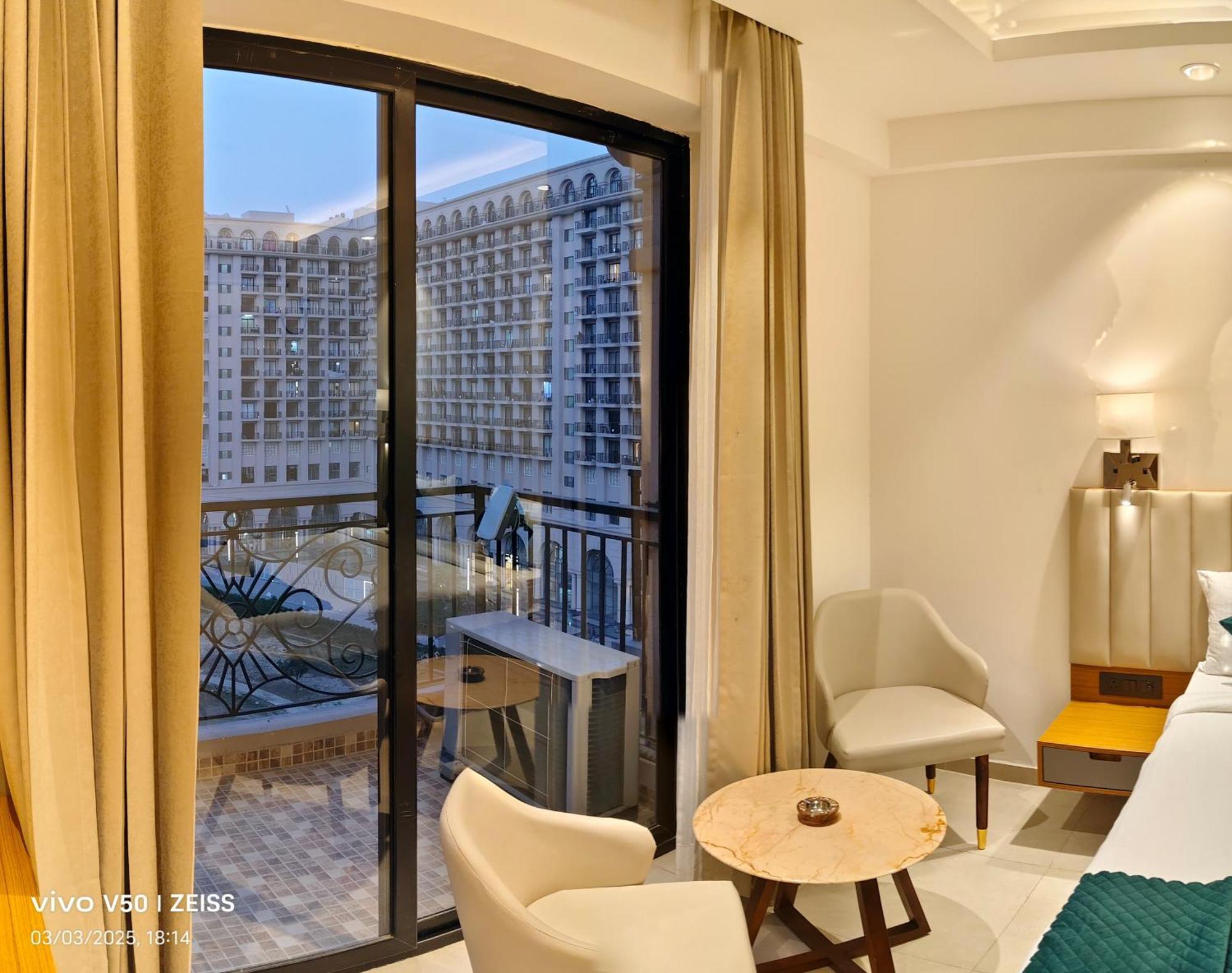 Hotel Maple Tree - Near Ekana Cricket Stadium - לקנאו מראה חיצוני תמונה