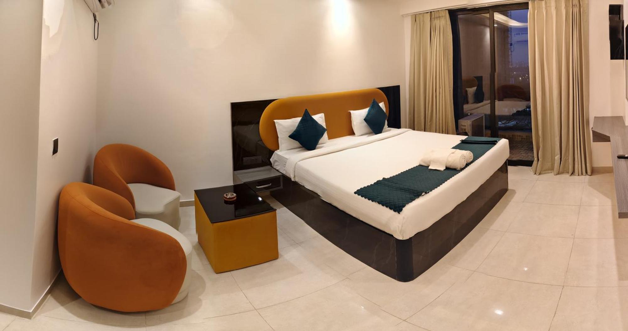 Hotel Maple Tree - Near Ekana Cricket Stadium - לקנאו מראה חיצוני תמונה
